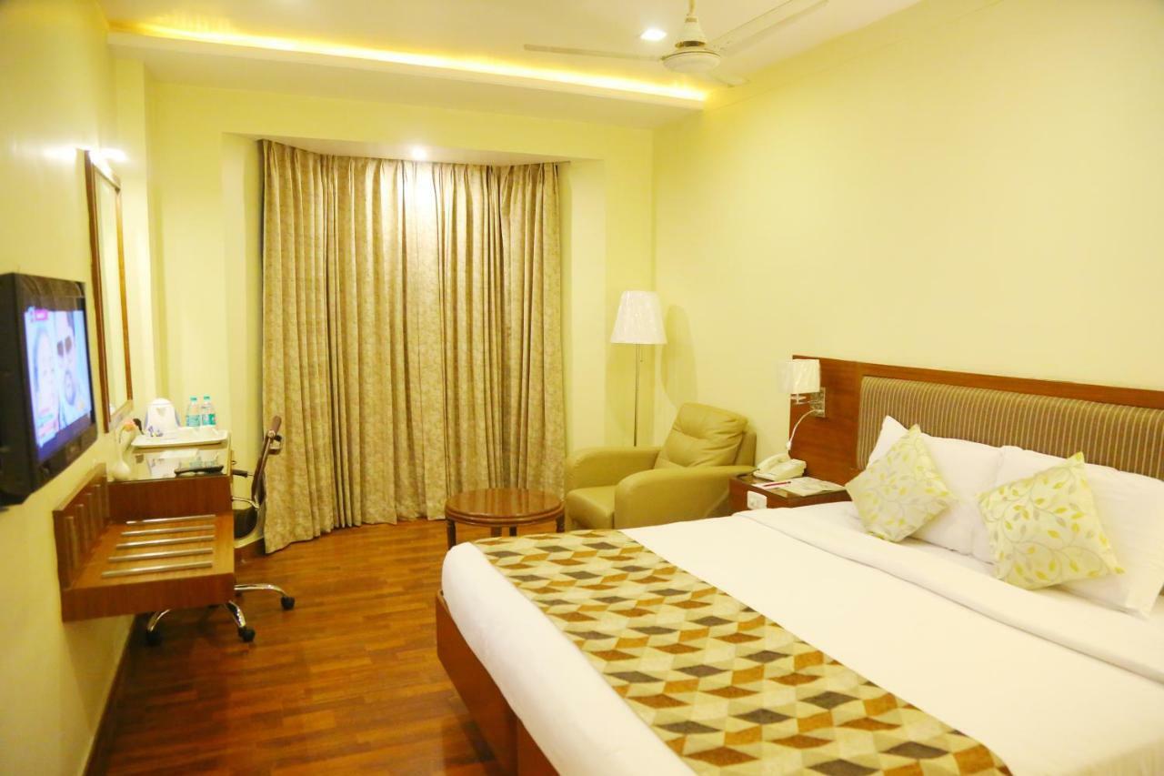 Royal Fort Hotel Visakhapatnam Exterior foto